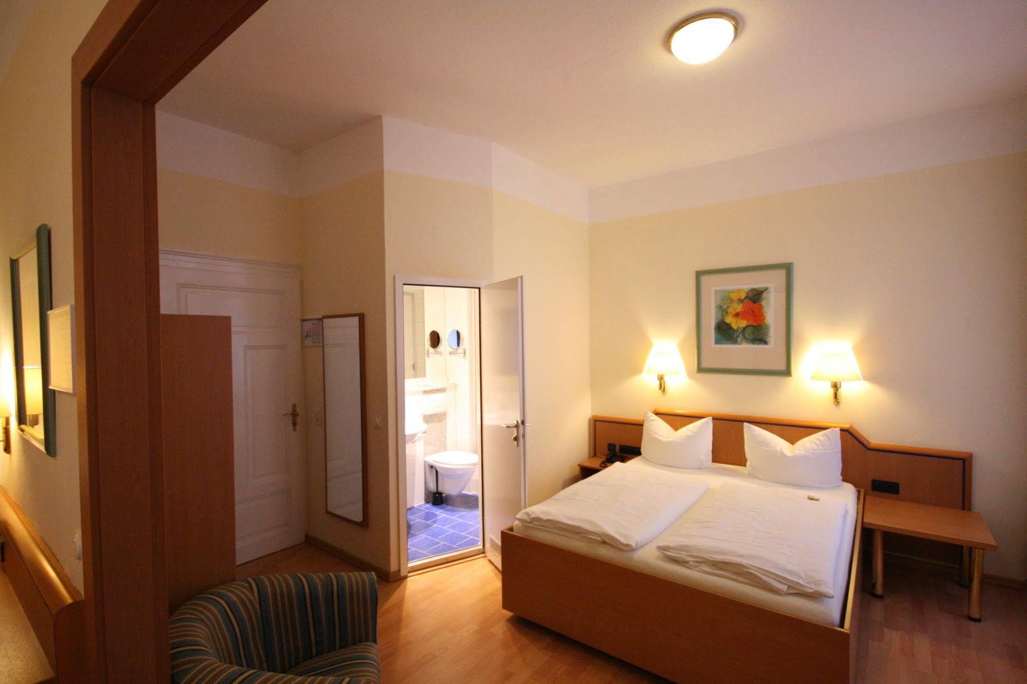 Altstadt Hotel Heidelberg Exterior foto